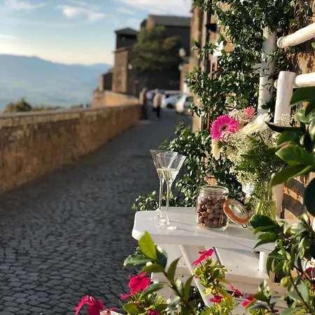 La Casa Bianca With Parking And View Apartment